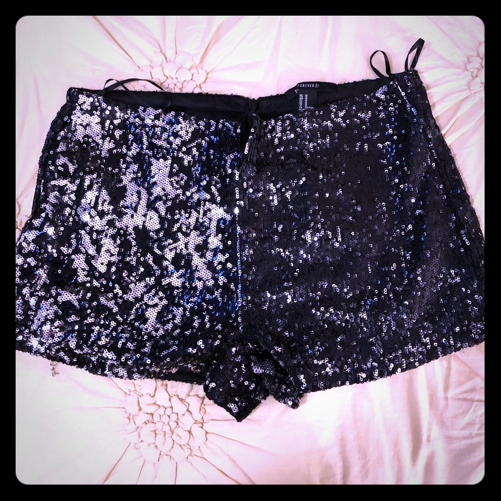 🖤 Black Silver Reversible Sequin Shorts